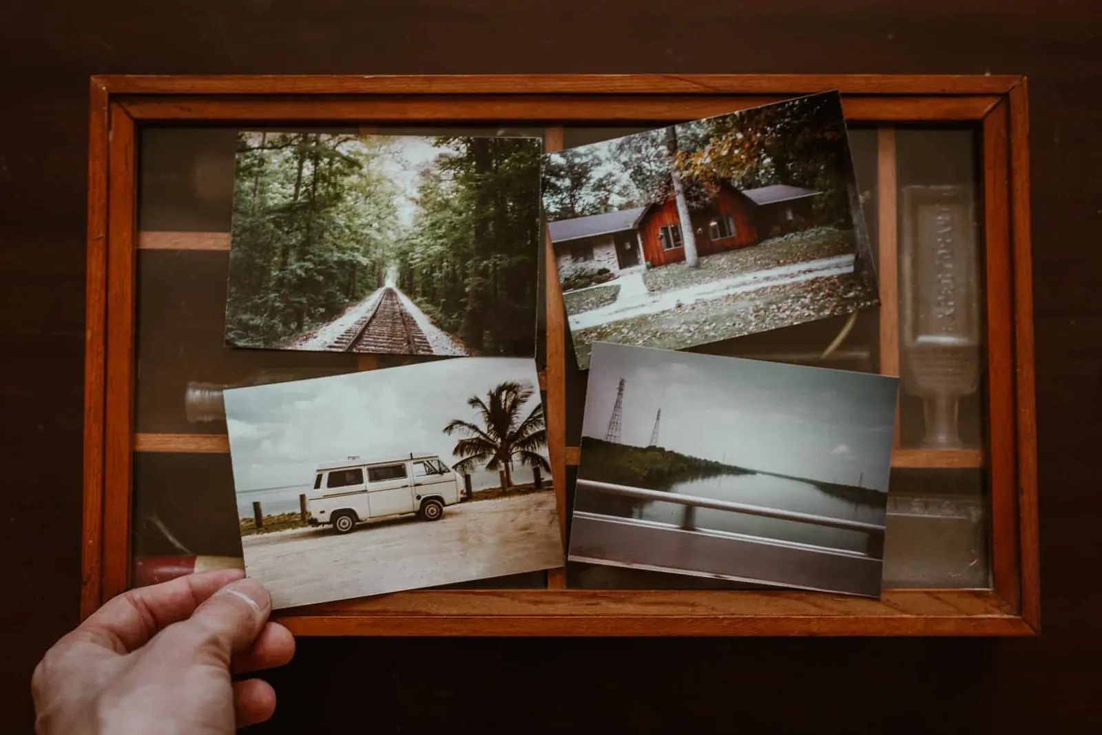 View a slideshow directly from the memory cared